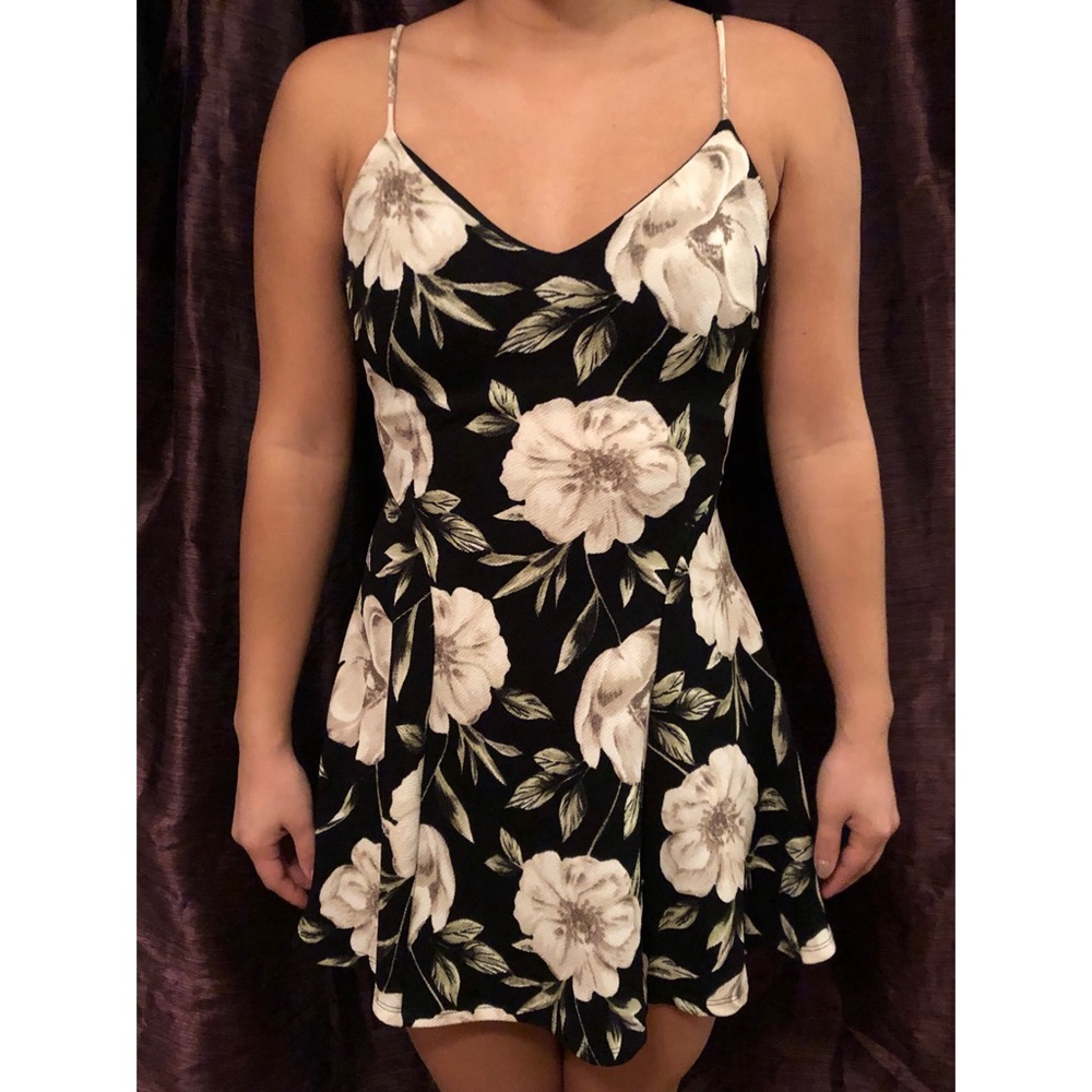 Forever 21 Floral Print Skater Dress